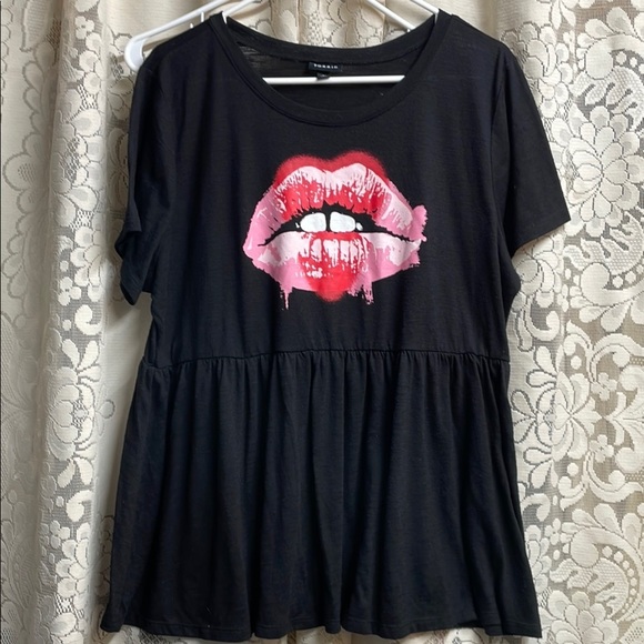 torrid Tops - Torrid Black and Pink Graphic Short Sleeve Fun Tee